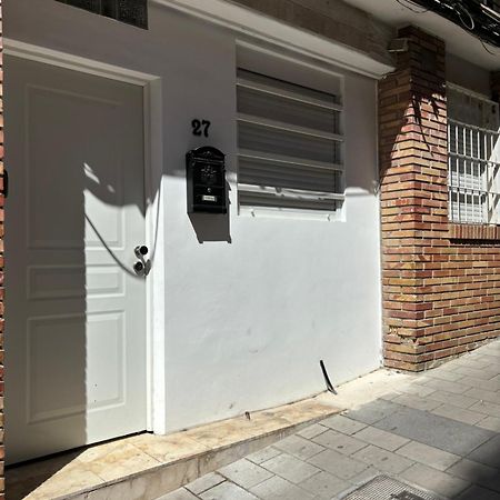 Apartamento Blanco Y Negro En El Centro Alicante Eksteriør bilde