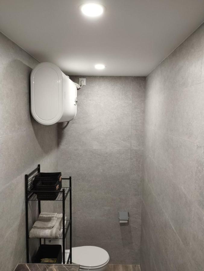 Apartamento Blanco Y Negro En El Centro Alicante Eksteriør bilde