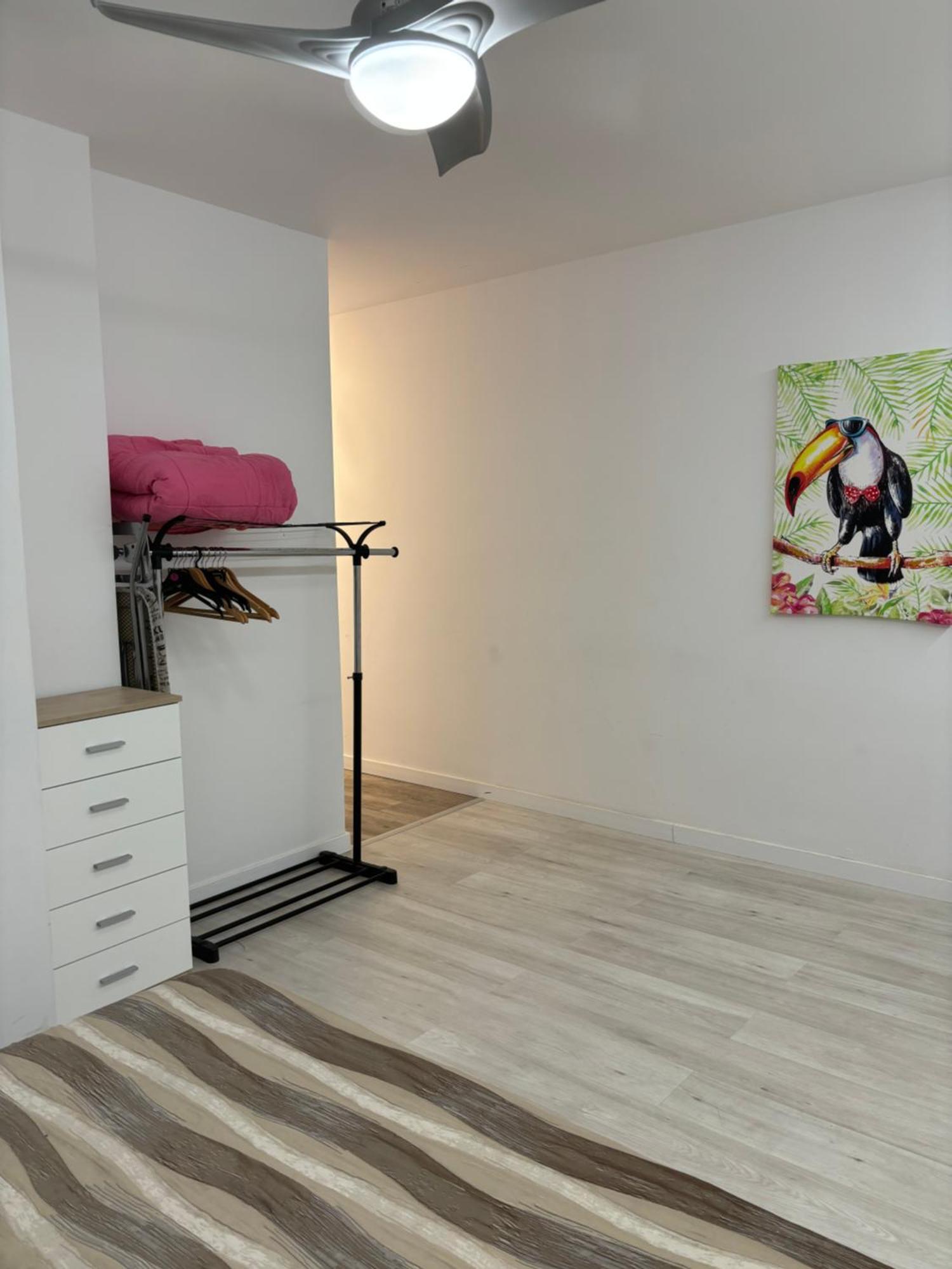 Apartamento Blanco Y Negro En El Centro Alicante Eksteriør bilde